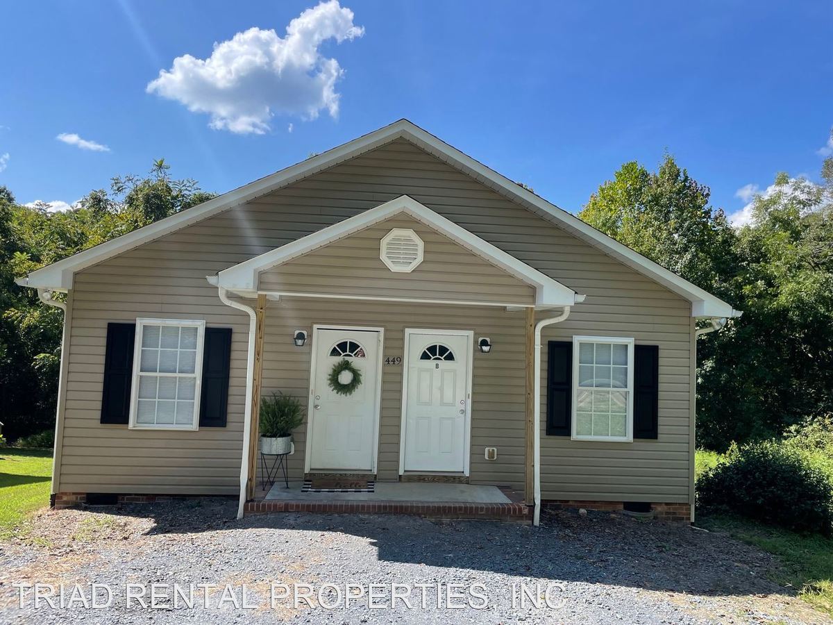 449 A & B Chestnut St Asheboro, NC Apartment for Rent
