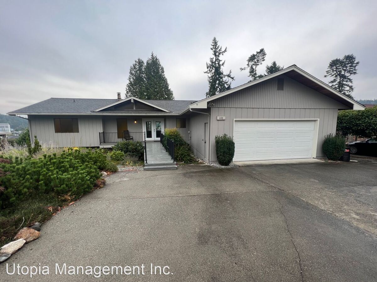 3 Bed, 3 Bath La Conner Home With Stunning View! Apartments La Conner, WA