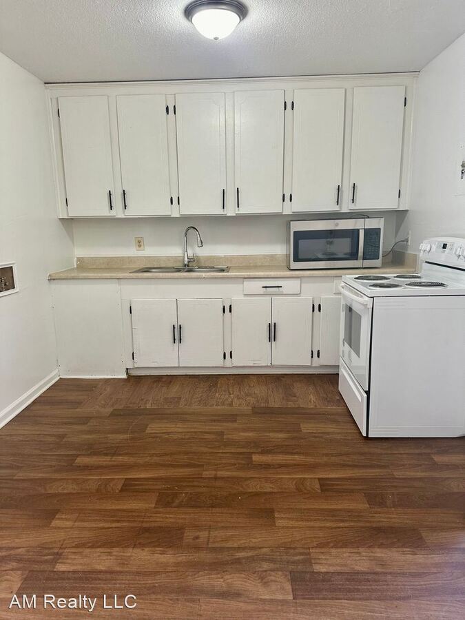 2909 Burgess Dr Charlotte, NC Apartment for Rent Rentable