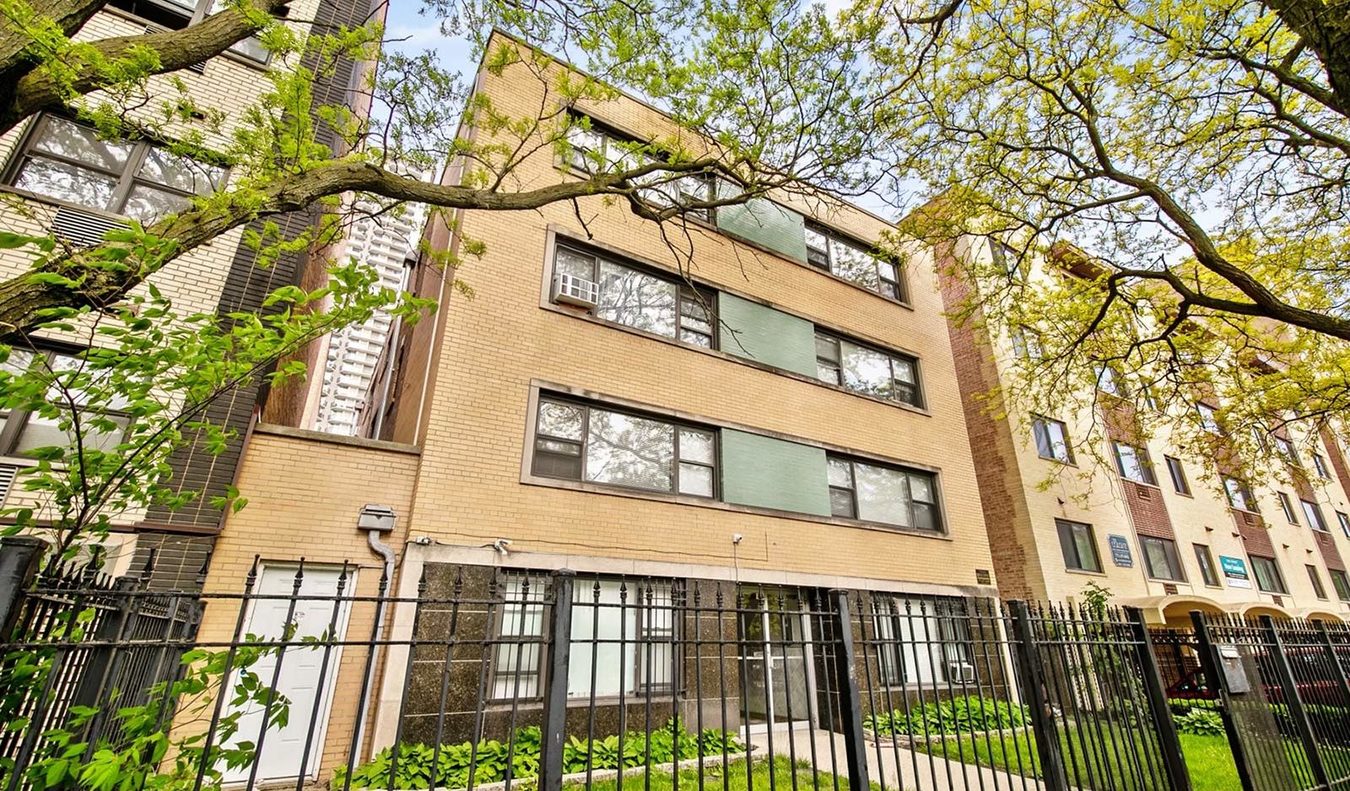 The 6007 Kenmore Apartments 6007 N Kenmore Chicago, IL