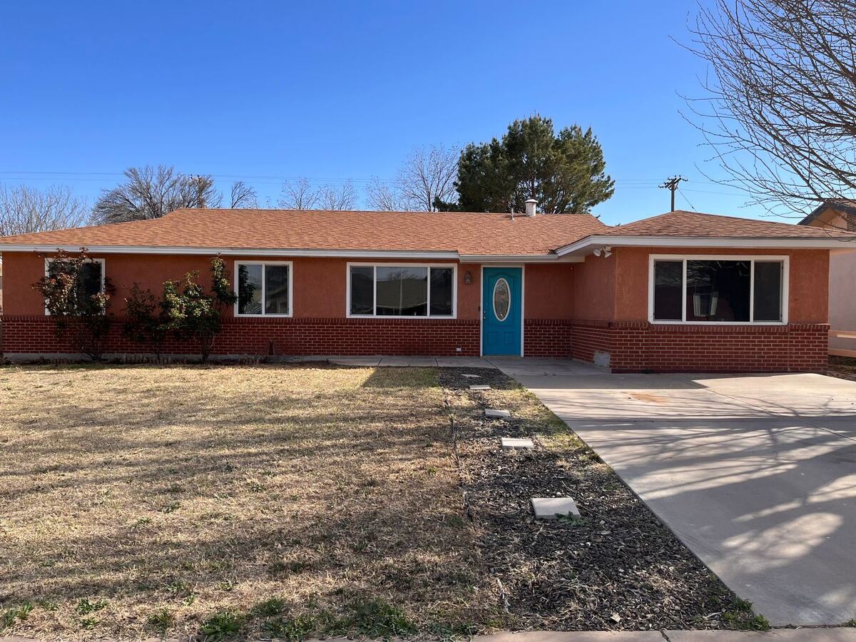 306 Swinging Spear (451) Roswell, NM House for Rent