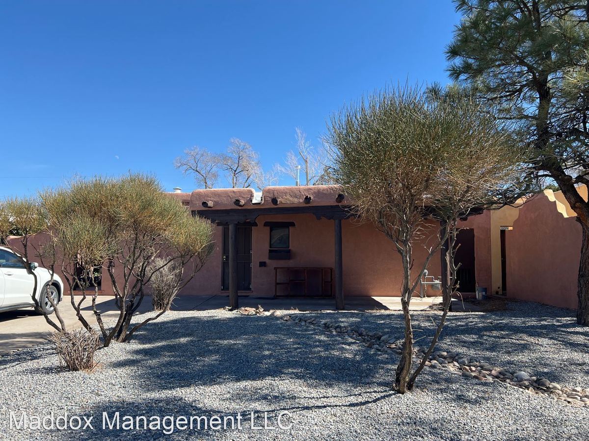 1110 Stanford NE Albuquerque, NM House for Rent Rentable