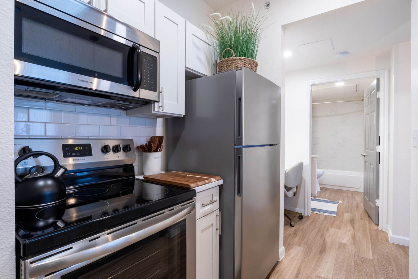 Legends Lake Creek Apartments Austin, TX Rentable