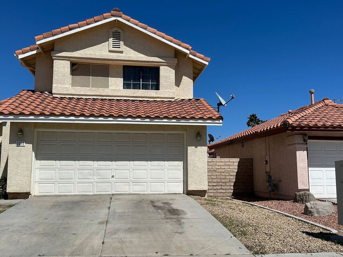 Spacious 3 Bed, 2 Bath, 2 Car Garage, 2 Story... Apartments Las Vegas, NV