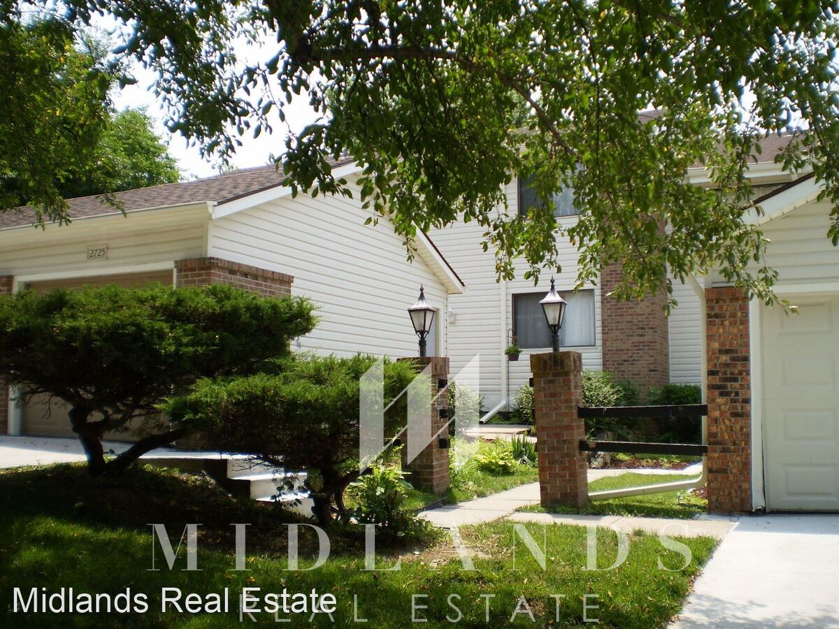 2725 Lloyd St Bellevue, NE House for Rent Rentable