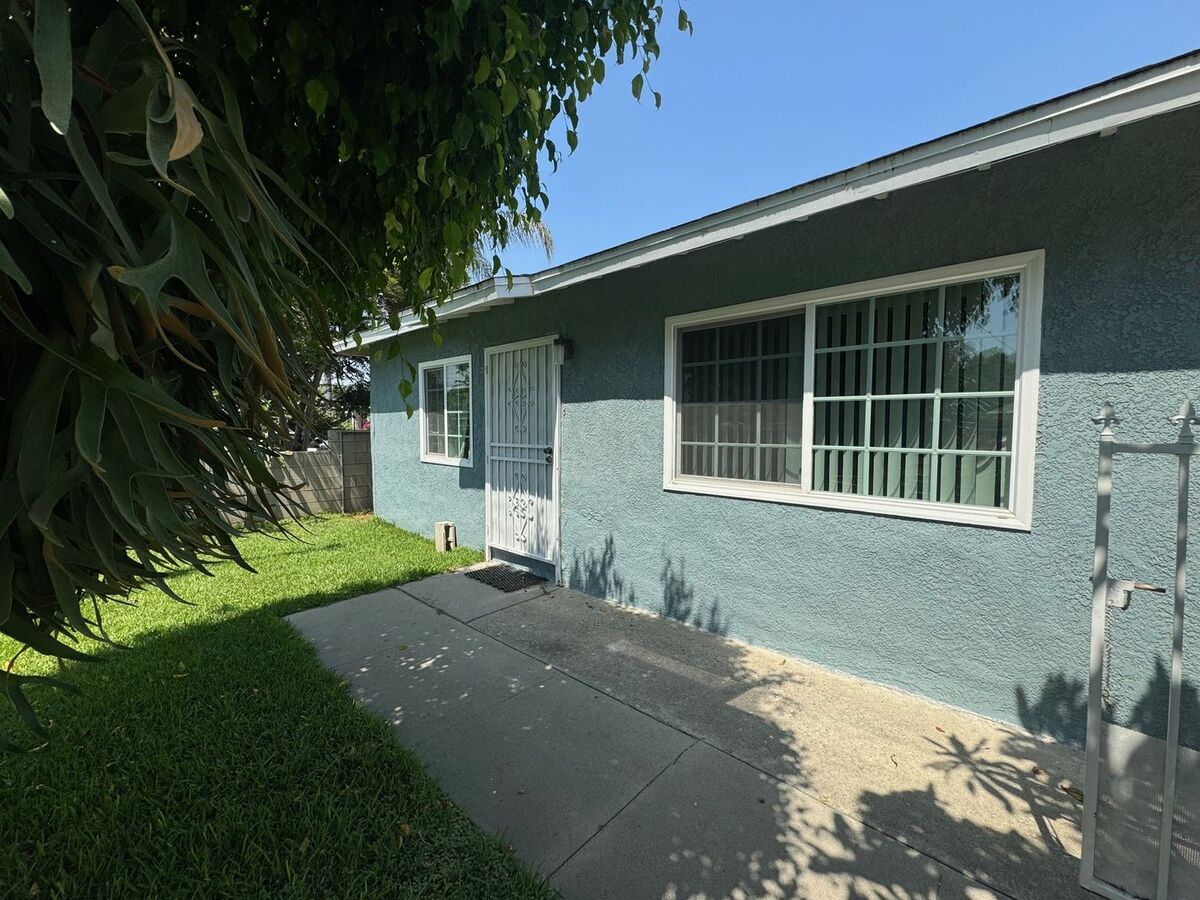 203 S Orange Blossom La Puente, CA House for Rent Rentable