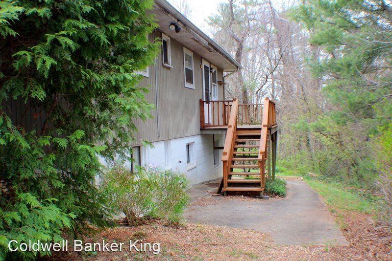 387 B Chunns Cove Rd Asheville, NC House for Rent Rentable