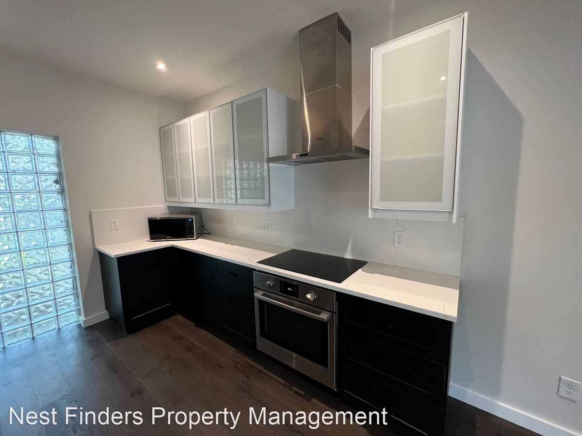 1731 Memorial Park Ter Jacksonville, FL House for Rent