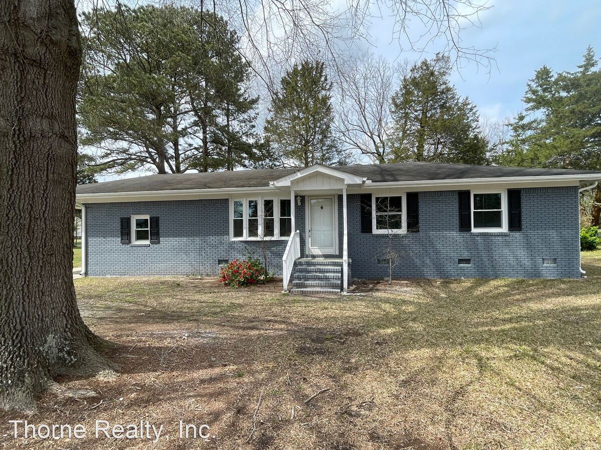 614 E Cockrell St Nashville, NC House for Rent Rentable