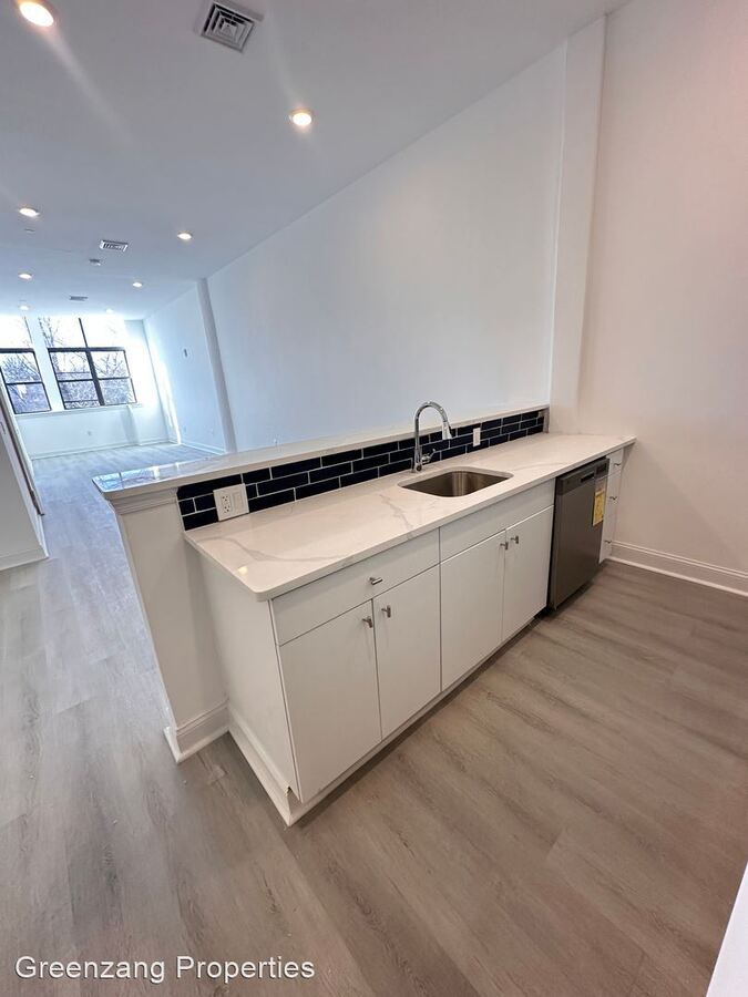 901 Quarry Apartments 901 Quarry St Darby, PA Rentable