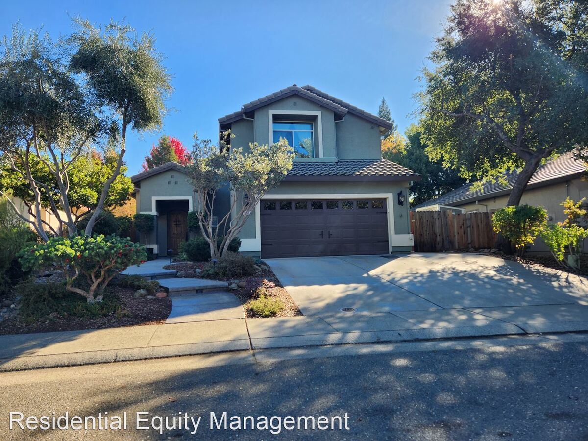 376 Rundgren Way Folsom, CA House for Rent Rentable