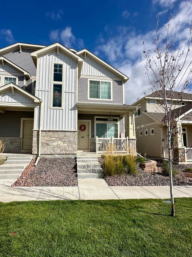 Gorgeous Home In Highly Desirable Banning Lewis... Apartments Colorado