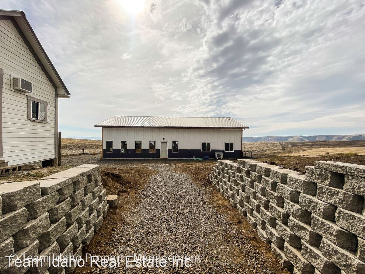 2051 South Grand B Juliaetta, ID House for Rent Rentable