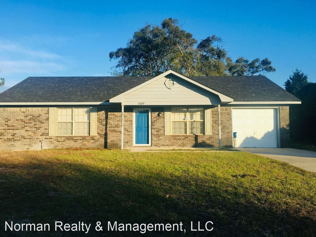 1227 Riyadh St Hinesville, GA House for Rent Rentable