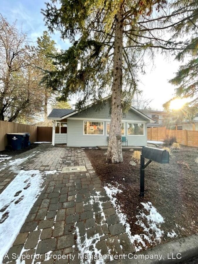 1325 NW Davenport Ave Bend, OR House for Rent Rentable