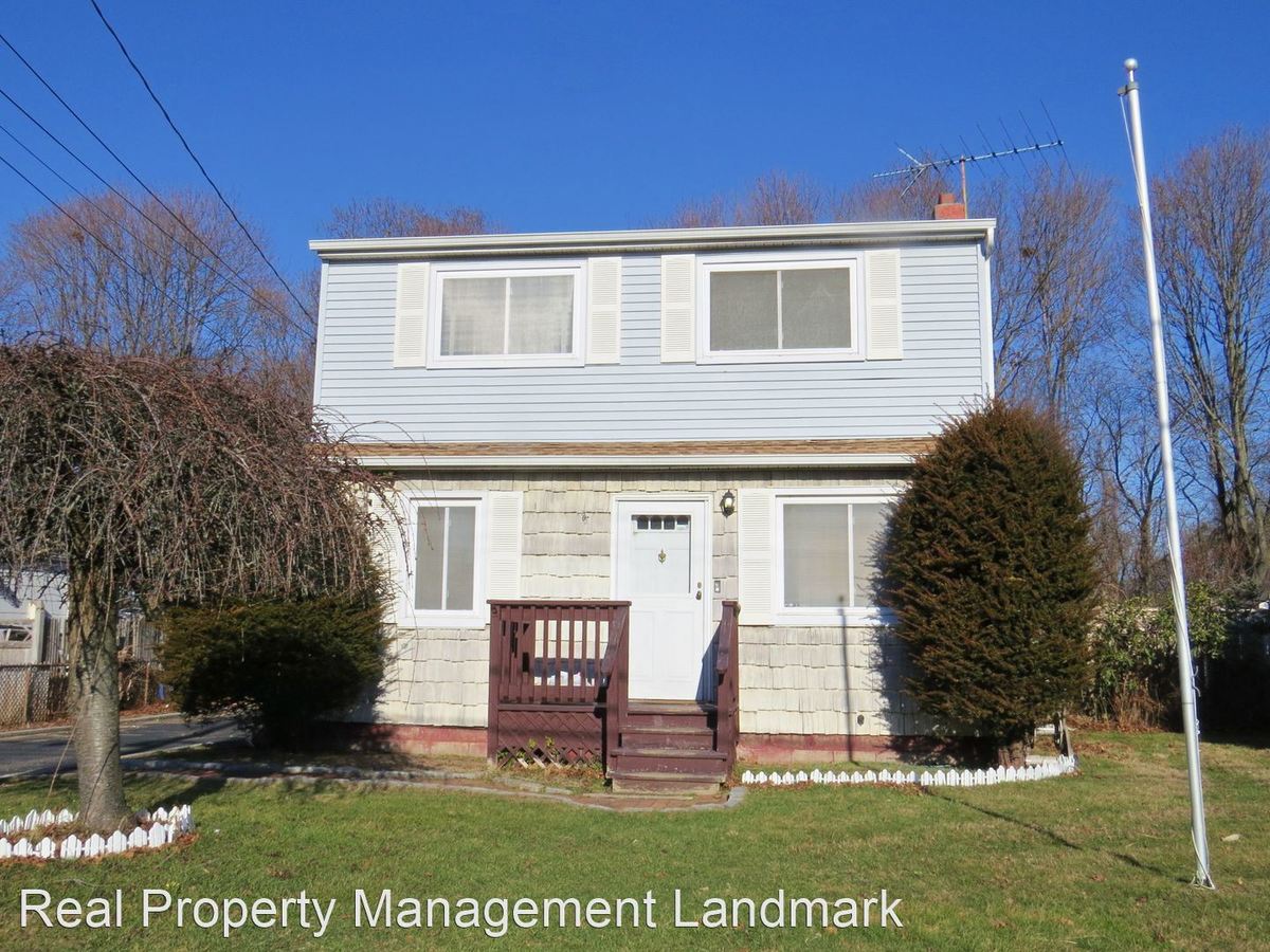 279 17Th St West Babylon, NY House for Rent Rentable
