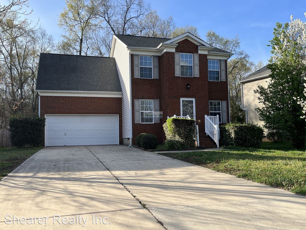 15505 Dehavilland Dr Charlotte, NC House for Rent Rentable