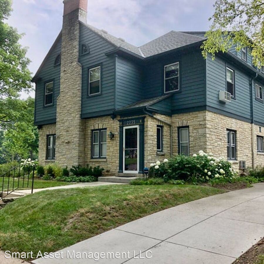 2235 E Woodstock Pl Milwaukee, WI House for Rent Rentable