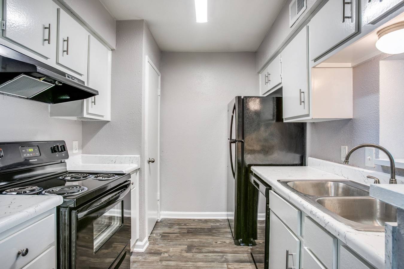 Tara Oaks Apartments 3800 Sherwood Lane Houston, TX