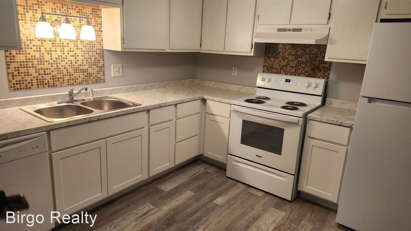 Maplewood Central Apartments 6367 Robinson Rd Lockport, NY