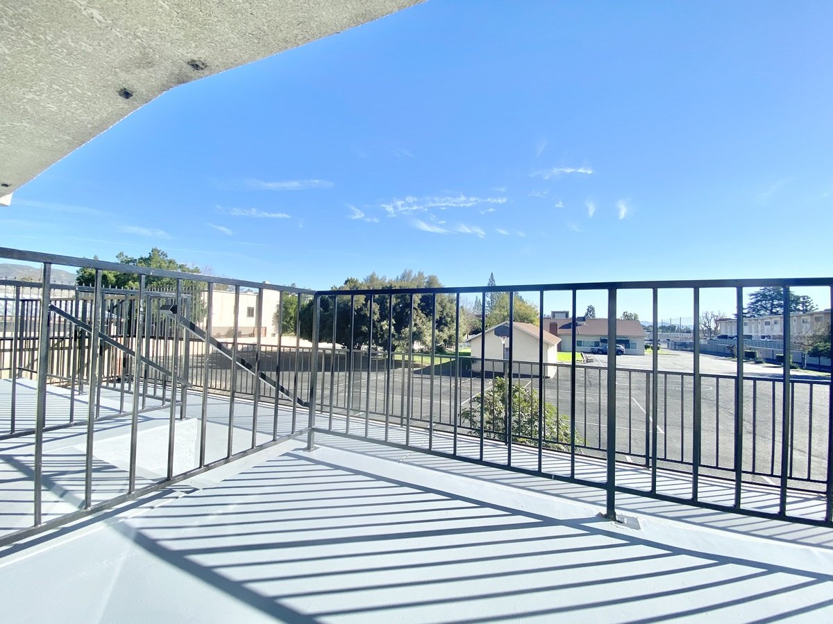 10206 Independence Ave Chatsworth, CA Apartment for Rent