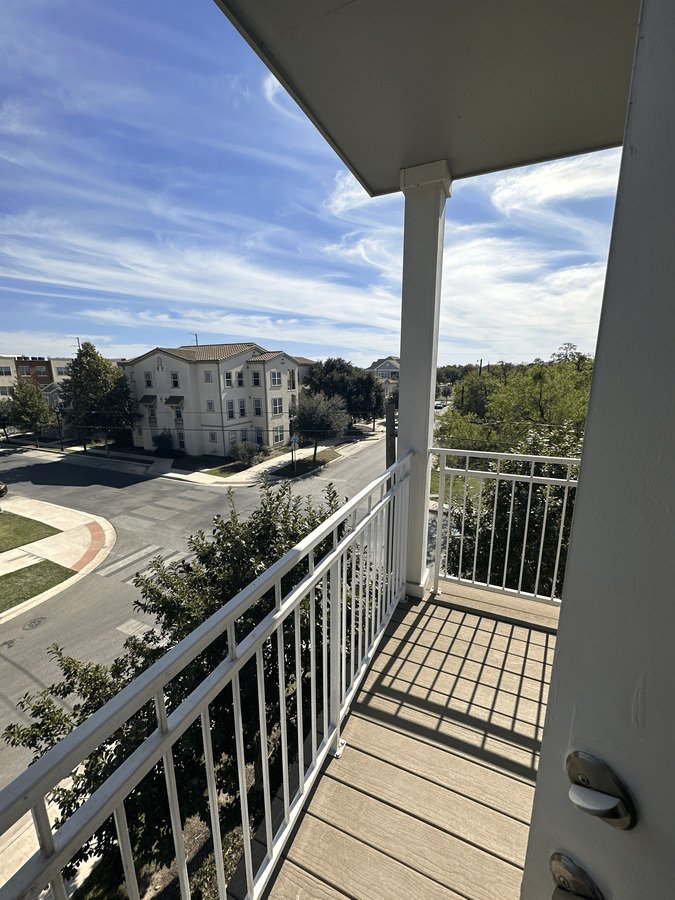 East Meadows Apartments 1223 N Walters San Antonio, TX