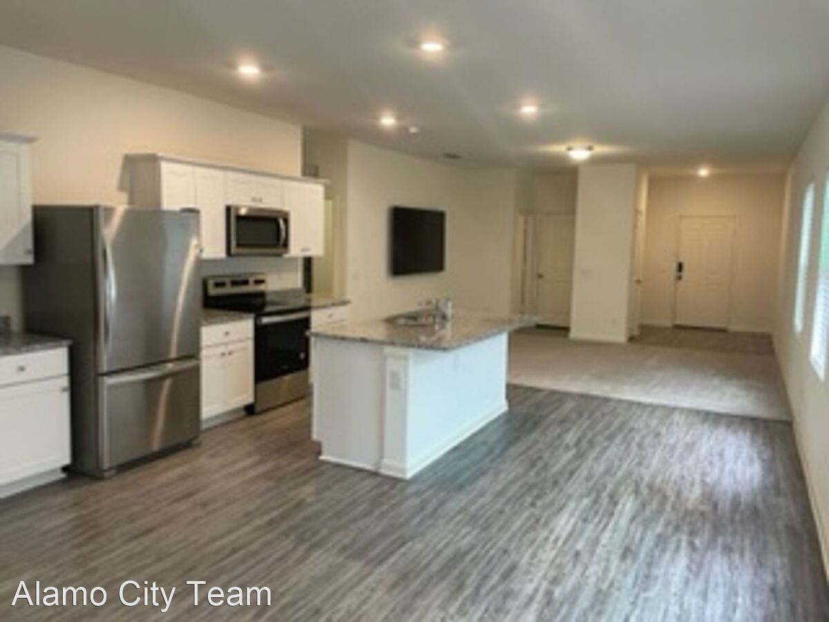 14342 Elkhorn Crst San Antonio, TX House for Rent Rentable