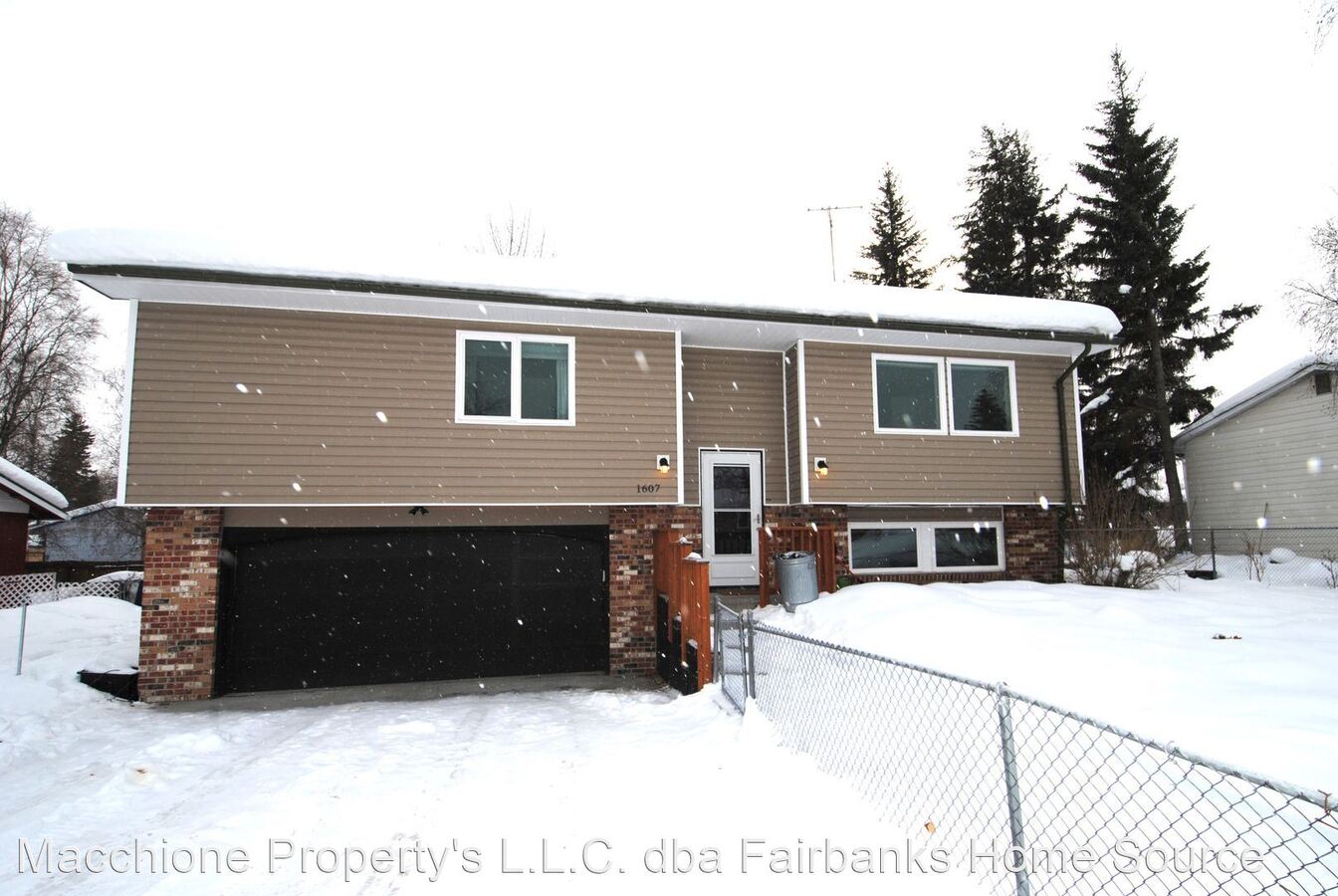 1607 Madison Dr Fairbanks, AK House for Rent Rentable