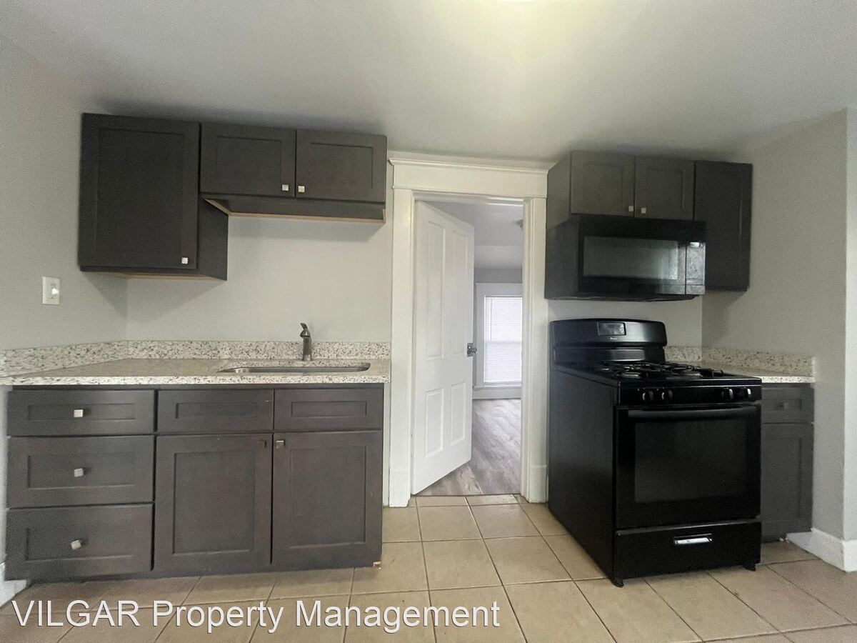 311 Fox St La Porte, IN Apartment for Rent Rentable