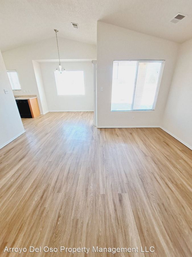 491 Blue Sage Ave Los Lunas, NM House for Rent Rentable