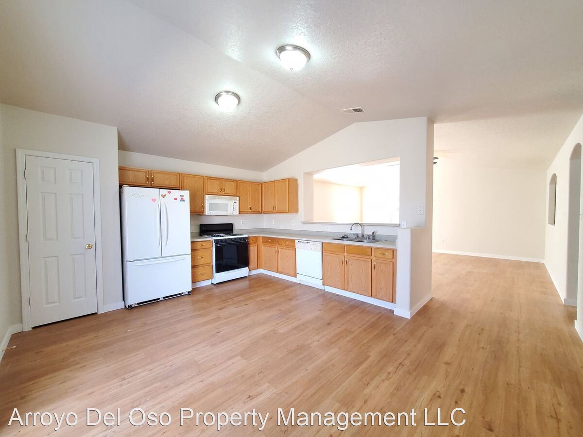 2764 Sundance Kid Dr Albuquerque, NM House for Rent