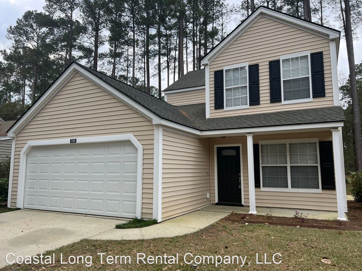 709 Farm Lake Dr Bluffton, SC House for Rent Rentable