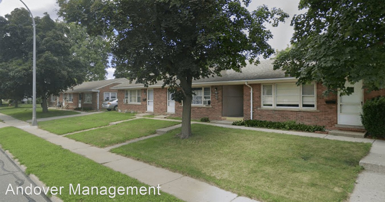 401 421 E 12 Mile Rd Royal Oak, MI Apartment for Rent