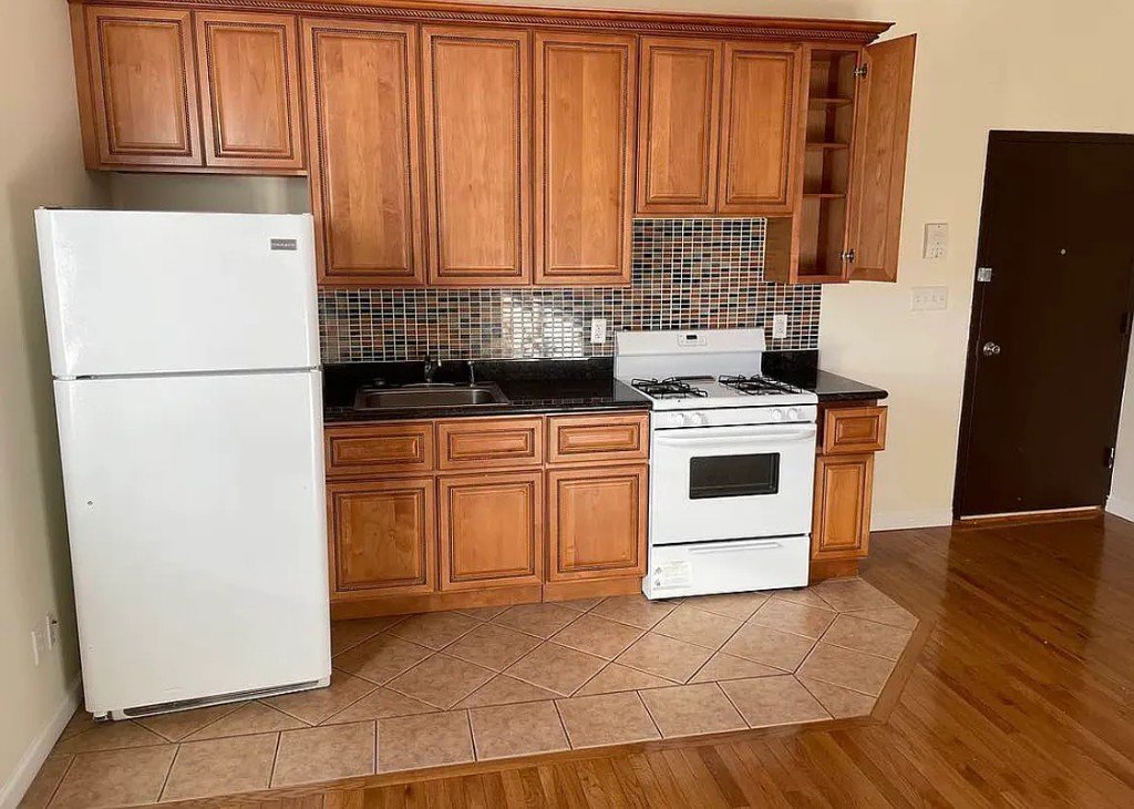 15 Belmont Ave Brooklyn, NY Apartment for Rent Rentable