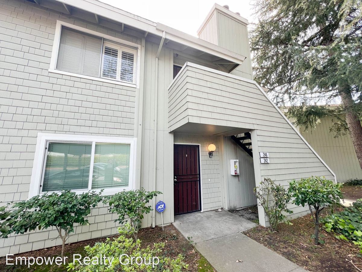242 Caliente Dr San Leandro, CA House for Rent Rentable