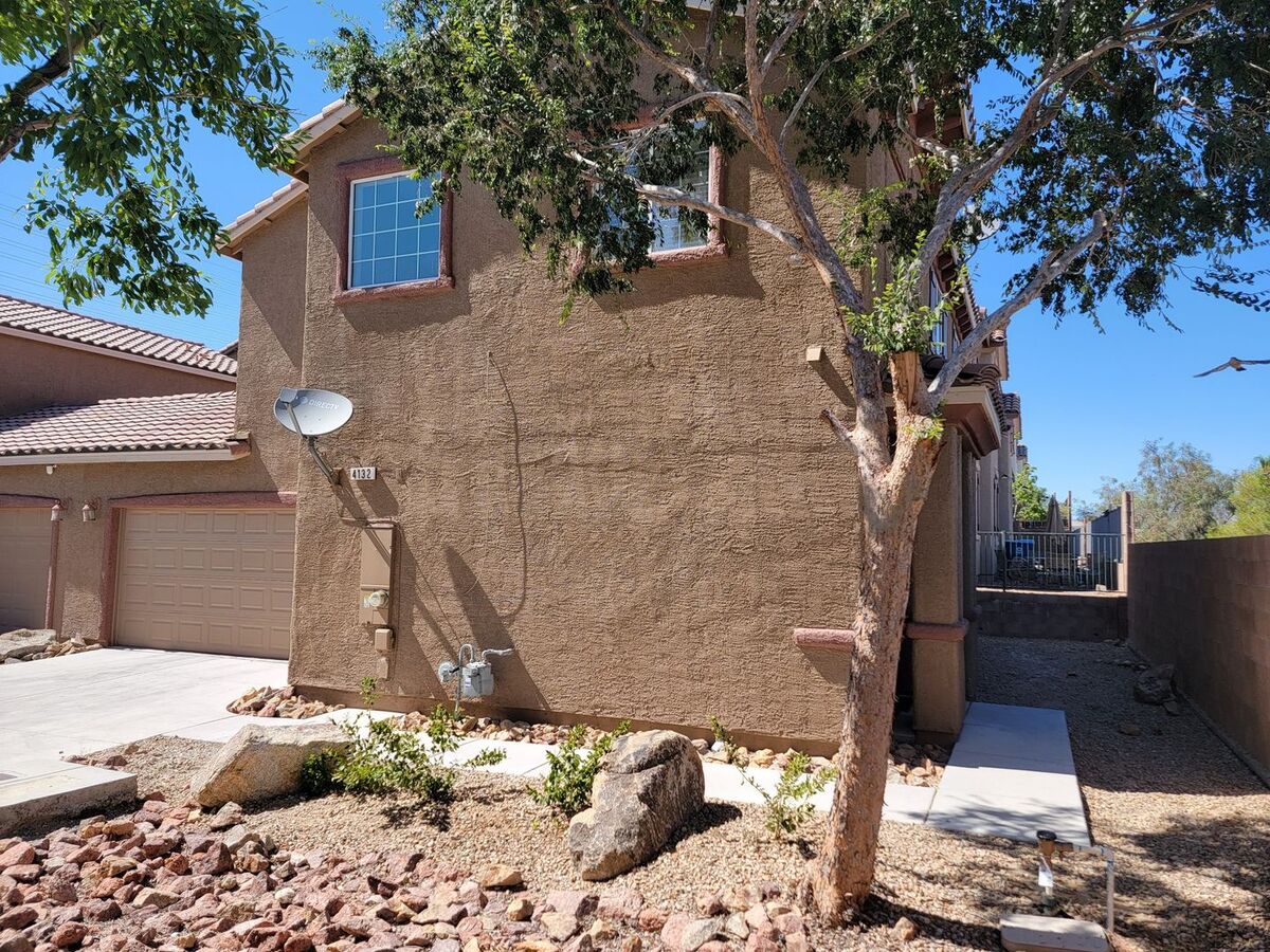 Home 4 Bedroom 2 Story House In Gated... Apartments Las Vegas, NV