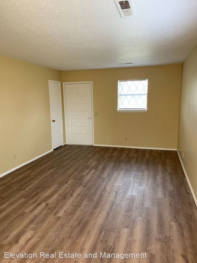 Moore Apartments Springdale St Springdale, AR Rentable