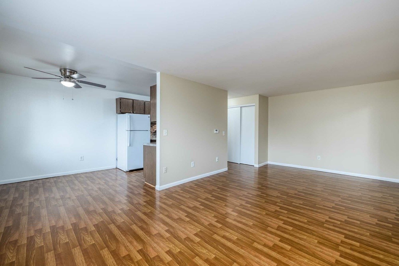 Hill Court Apartments 580 E Ridge Rd Rochester, NY