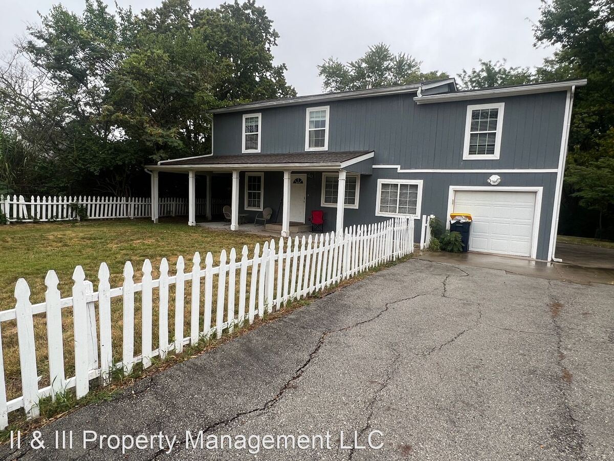 2900 E Red Bridge Rd Kansas City, MO House for Rent
