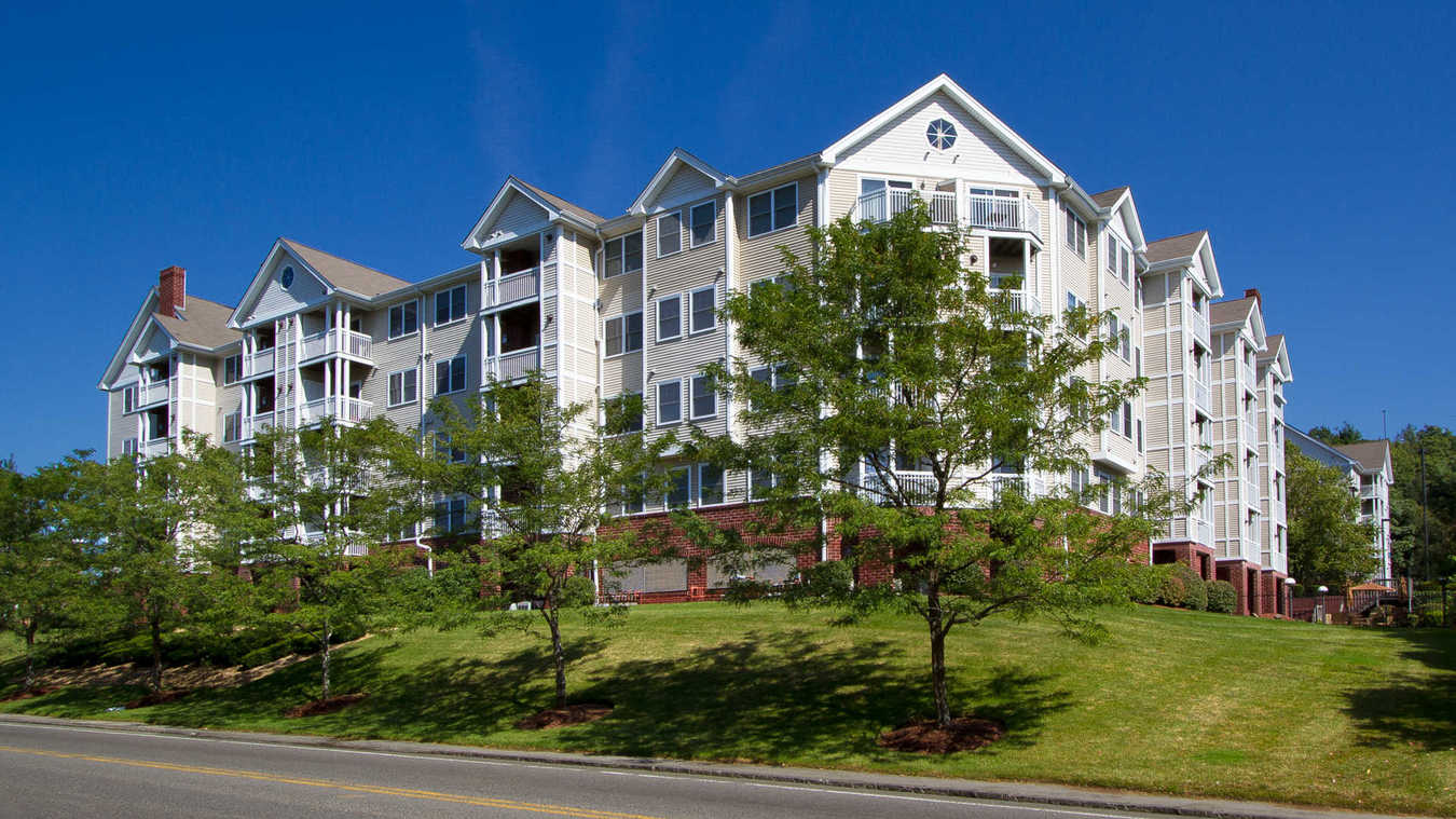 Rosecliff Apartments 790 Willard St Quincy, MA Rentable