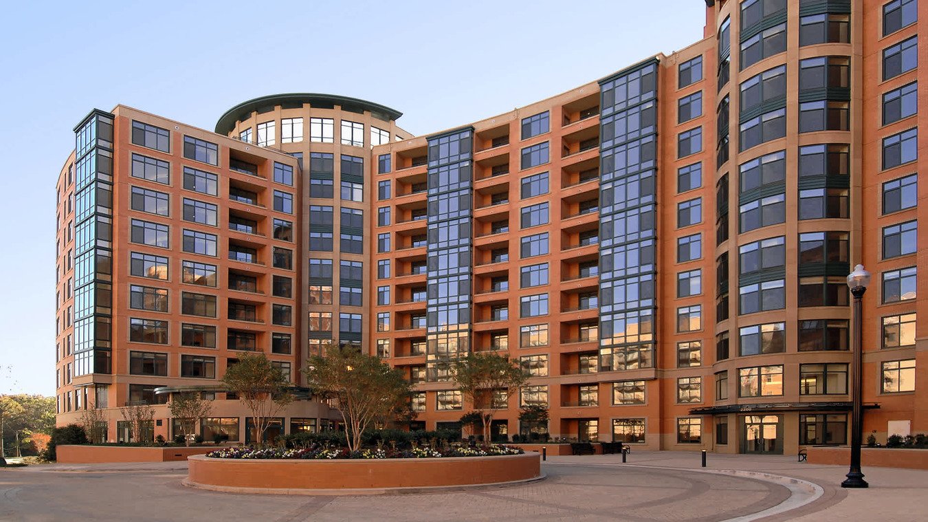 Vista On Courthouse Apartments Arlington, VA