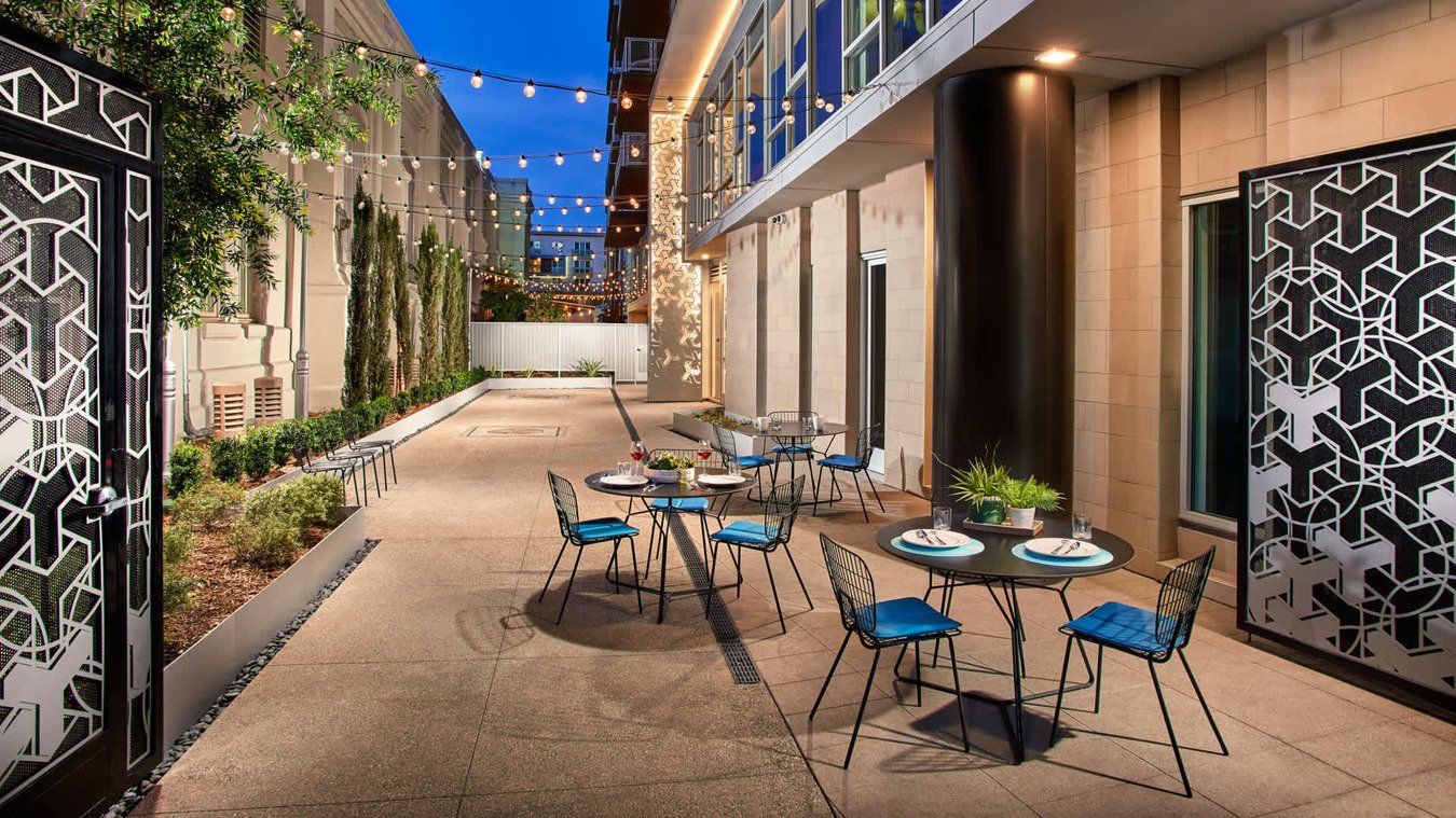 STOA Apartments Los Angeles, CA