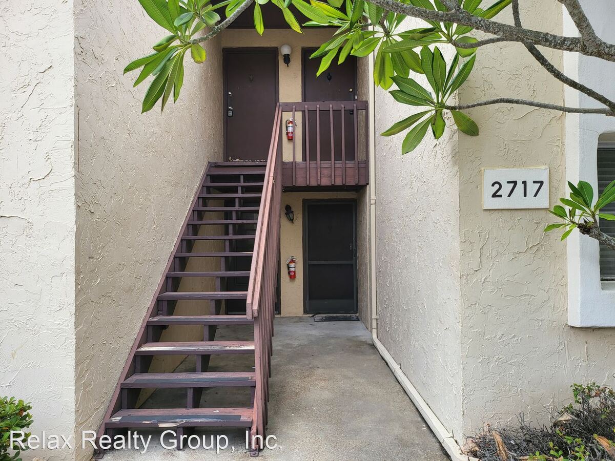 2717 Hidden Lake Blvd Unit D Sarasota, FL House for Rent