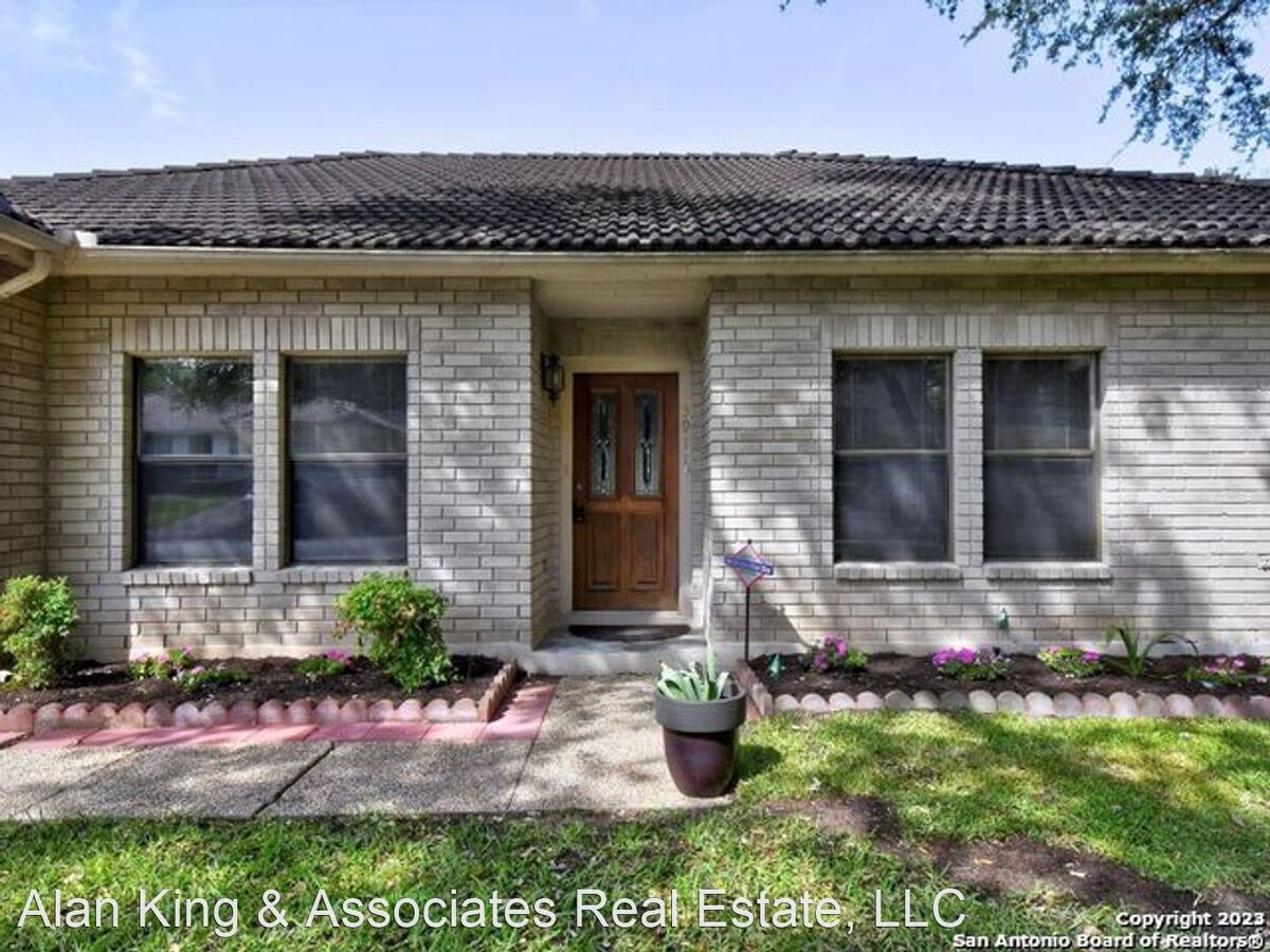 3911 Creek Frst San Antonio, TX House for Rent Rentable