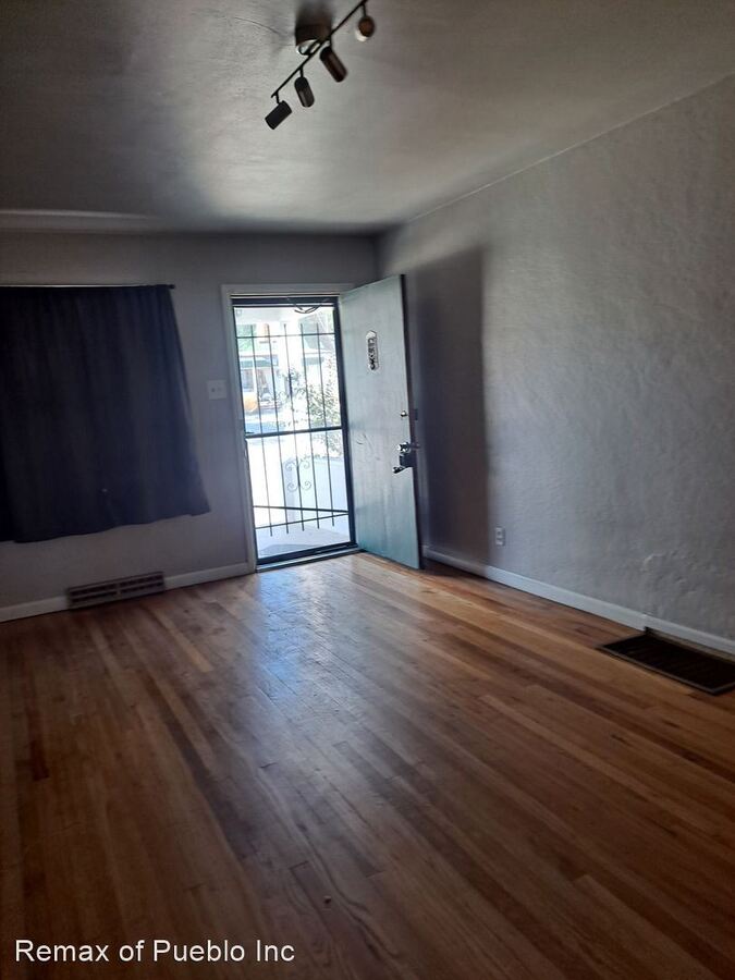 902 E 10th St Pueblo, CO House for Rent Rentable