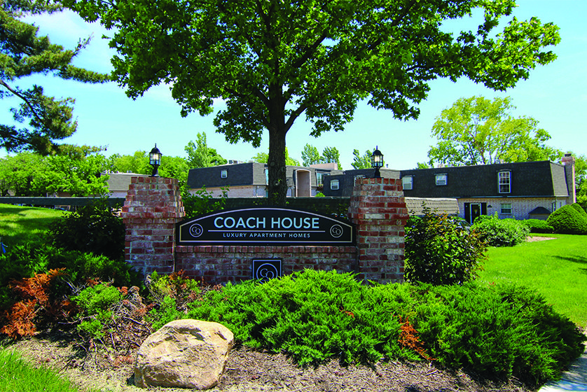 Coach House Apartments 655 E Minor Dr Kansas City, MO