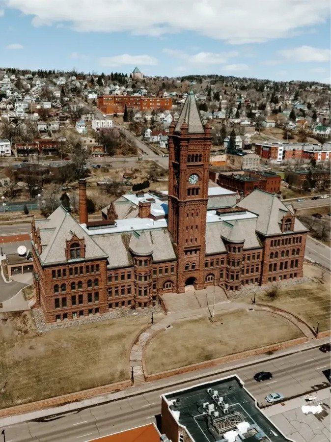 Zenith DCHS Apartments 215 N 1St Ave Duluth, MN Rentable