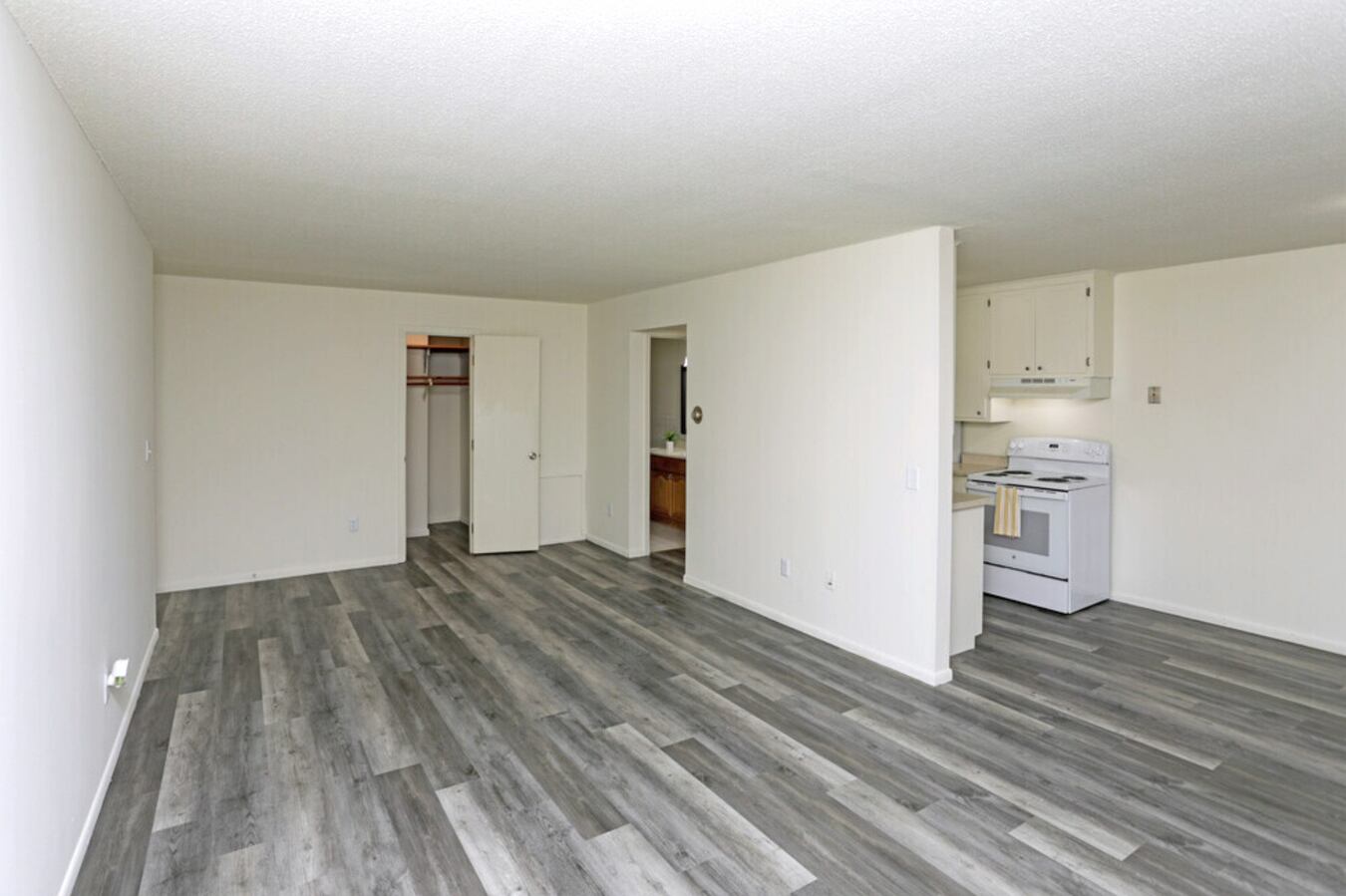 Bellaire Estates Apartments White Bear Lake, MN Rentable