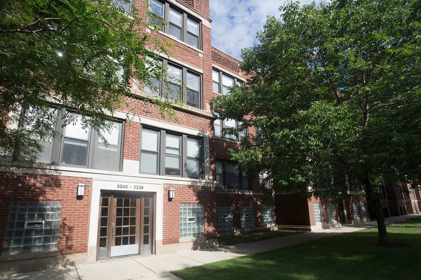 52345244 S Ingleside Avenue Apartments Chicago, IL