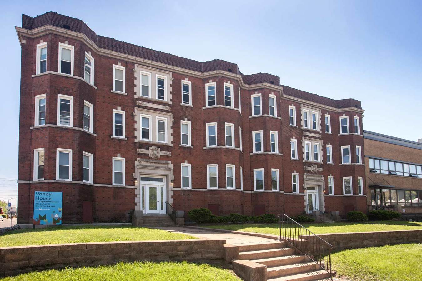 Vandy House Apartments St Louis, MO